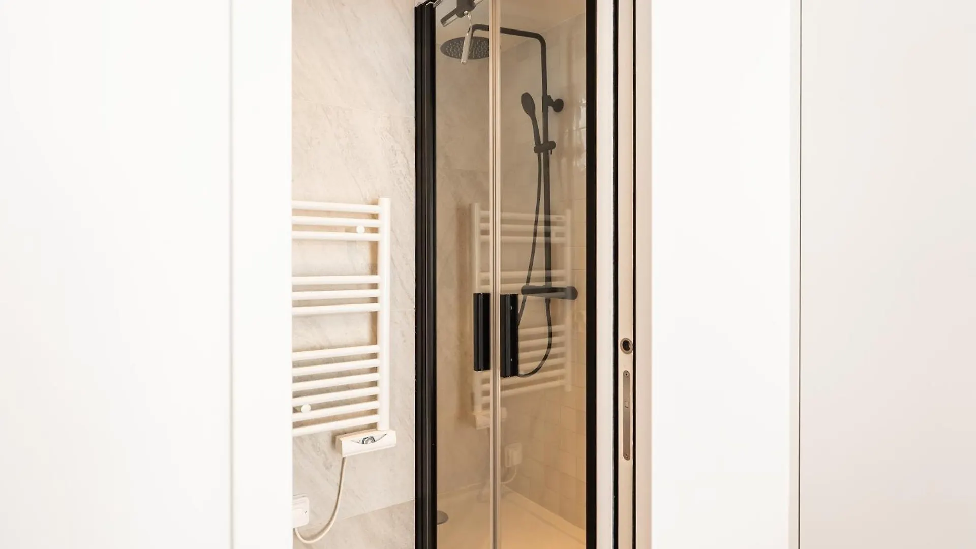 Apartament Le Reflet Parisien - Appt Pour 4 Paryż